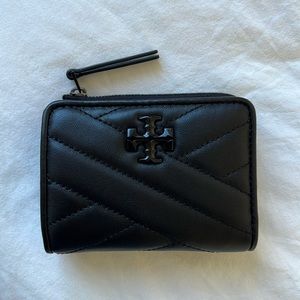 Tory Burch BRAND NEW Kira Chevron Powder Coated bi-fold Wallet